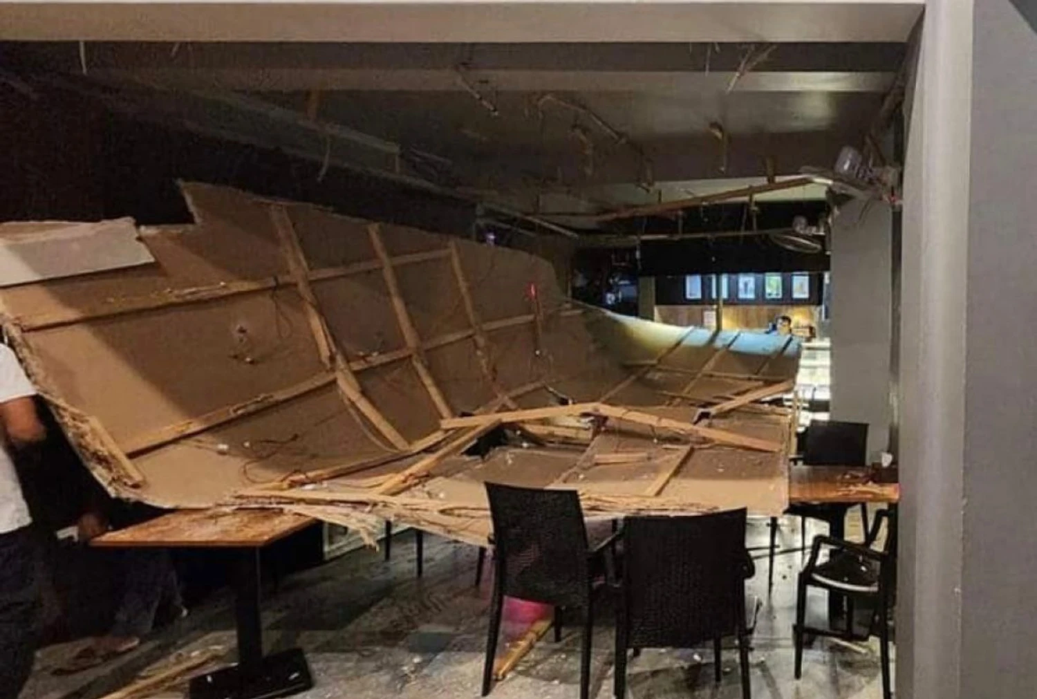 އޮލިމްޕަސް ކެފޭގެ ސީލިން ވެއްޓުނީ ކަތުރުފަނީގެ ސަބަބުން، މައްސަލަ ދަނީ ހައްލުކުރަމުން: އެންސީއޭ