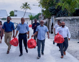ރަށްރަށުގެ ކުނި މެނޭޖުކުރުމަށް ފައިސާ ހޯދަން ބައެއް ފަޅުތަކާއި ފަޅުރަށްތައް ވިޔަފާރި އުސޫލުން ތަރައްގީކުރަން ހުޅުވާލައިފި