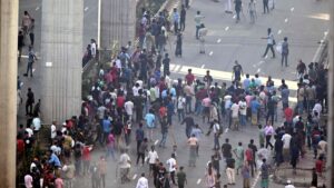 ބަންގްލަދޭޝްގެ މުޒާހިރާތަކުގައި 300 އަށްވުރެ ގިނަ މީހުން މަރުވެއްޖެ