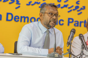 މާލޭ މޭޔަރުކަމަށް "ސަރުކާރު ނީސްތާއްޓަށް އަރުވާލާނެ" މީހަކު ބޭނުން: ފައްޔާޒު