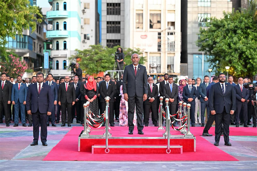 ޤައުމީ ދުވަހުގެ ދިދަނެގުމުގެ ޚާއްޞަ އިޙްތިފާލުގައި ރައީސްގެ ދެކަނބަލުން ބައިވެރިވެވަޑައިގެންފި