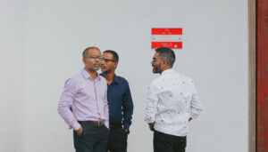 ޕޮންޒީ ސްކީމް ހިންގައިގެން ދައުވާ އުފުލާފައިވާ އަލްހާން ފަހުމީ ދެވަނަ ސްކީމެއް ހިންގަން އިންވެސްޓަރުން ހޯދަން އެދުމުން ގިނަ ބައެއްގެ ނުރުހުން!