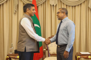 އާ ޚާރިޖީ ވަޒީރުގެ ފުރަތަމަ ބައްދަލުވުން އިންޑިއާ ސަފީރާއެކު