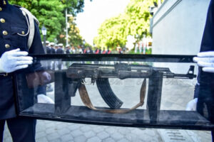 ނޮވެންބަރު ތިނެއްގެ ހާދިސާގައި ބޭނުންކުރެވުނު ބައެއް ހަތިޔާރުތައް ނަސްރުގެ ދުވަހުގައި ދައްކާލާނެ