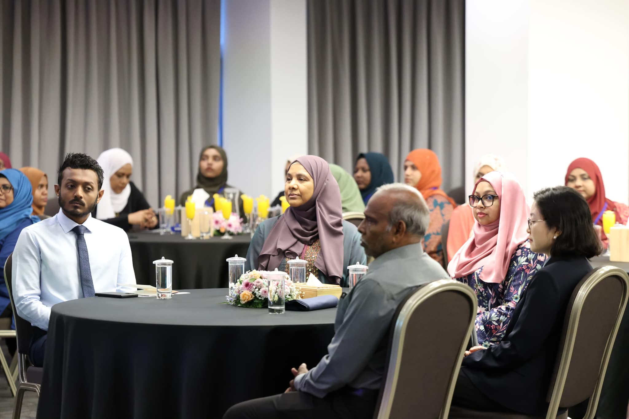 އަންހެނުން އިގްތިޞާދީ ގޮތުން ބާރުވެރިކުރުމަކީ ސަރުކާރުގެ އެންމެ މުއިސް އެއް އަމާޒު: މިނިސްޓަރ ޢާއިޝަތު ޝިހާމް