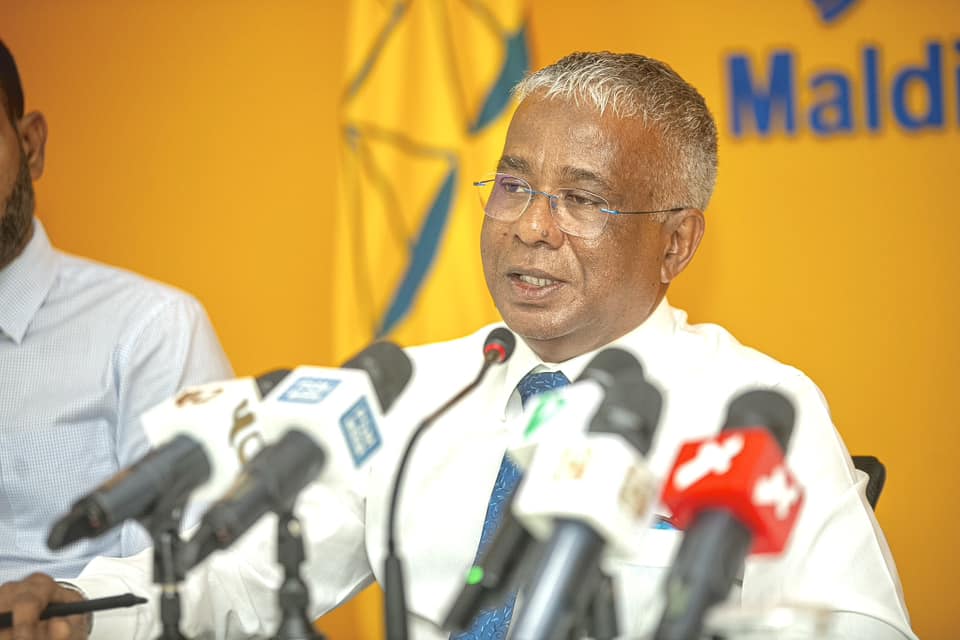 އުސޫލުން ބޭރުން އެއްވެސް މީހަކަށް ލިޔުމެއް ނުދެން: އަކްރަމް
