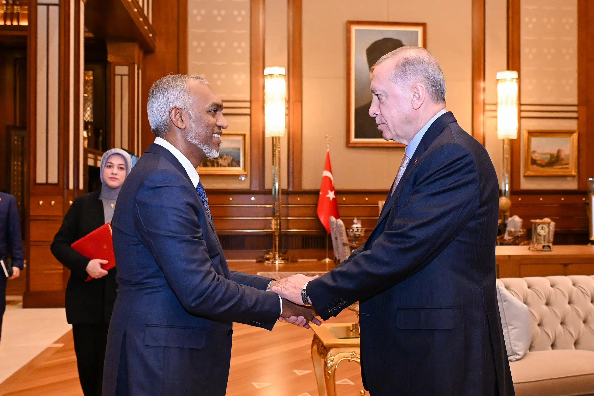 ‎ތުރުކީގެ ހަތިޔާރު ކާރުޚާނާއެއްގައި އެއްޗެއް ގޮވައިގެން ހިނގި ހާދިސާއާ ގުޅިގެން އުރުދުގާންއަށް ރައީސް ތަޢުޒިޔާ ވިދާޅުވެއްޖެ