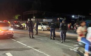 ޓެކްސީ ޑްރައިވަރުންގެ އިހުތިޖާޖު: 22 ކާރު ޓޯކޮށް، 3 މީހަކު ހައްޔަރުކުރި