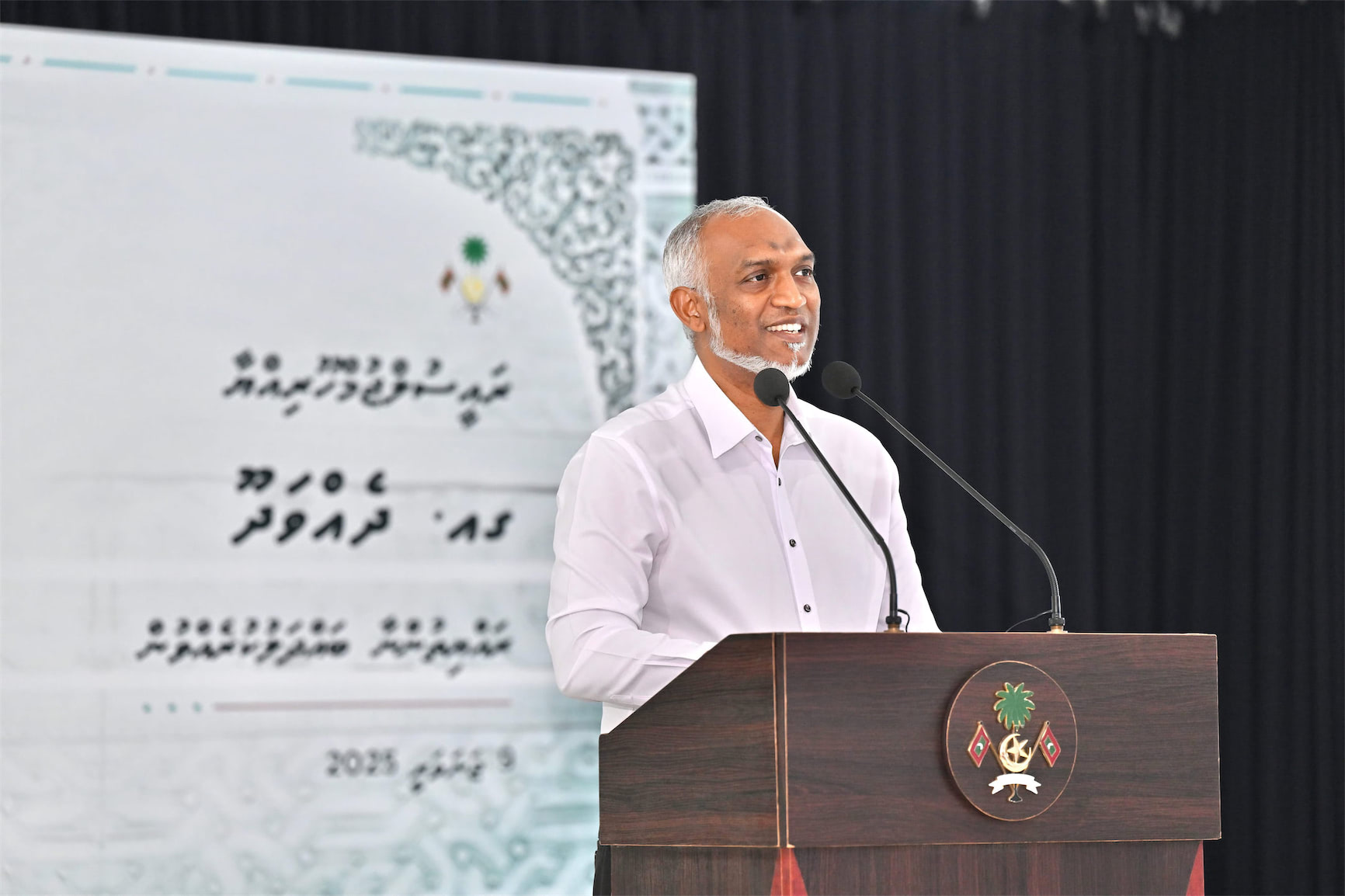 ދެއްވަދޫގެ ބަނދަރުގެ ޖާގައިގެ ދަތިކަމާއި، ރަށް ގިރުމާއި ކުނިކޮށީގެ މައްސަލައަށް އެކުއެކީގައި ހައްލު ކޮށްދޭނަން: ރައީސް