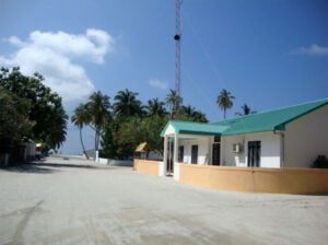 ރ. އަލިފުށްޓާއި މީދޫގައި ސިހުރު ހަދާކަމަށް ތުހުމަތުކުރެވޭ ގެތަކެއް ބަލައި ފާސްކޮށްފި