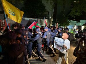 ކުޑަކުއްޖެއްގެ ކަރާމާތަށް އަރައިގަތް މައްސަލައަށް ކެޕްސްއިން ތަދައްޚުލްވަނީ