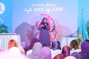 އަންހެން ބޭފުޅަކަށް ފުރައްސާރަ ކޮށްފިނަމަ، ދިފާޢުގައި ހުރިހާ އަންހެން ބޭފުޅުން ތެދުވާން ޖެހޭ: މެޑަމް ސާޖިދާ