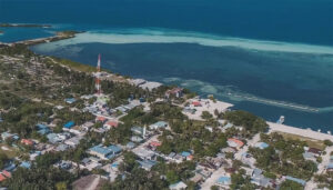 ގދ. ހޯނޑެއްދޫގެ އެކިތަންތަނުގައި އަލިފާން ރޯކޮށް، ހުޅުޖަހަމުންދާތީ ފިޔަވަޅު އަޅަނީ