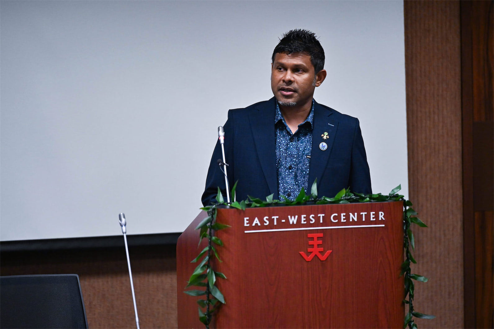 މޫސުމީ ނޭދެވޭ ބަދަލުތަކާ ދެކޮޅަށް އީޖާދީ ފިޔަވަޅު އެޅުމަށް މިހާރުގެ ޙާލަތަށްވުރެ ފުޅާކޮށް ވިސްނުން މުހިންމު: ނައިބު ރައީސް