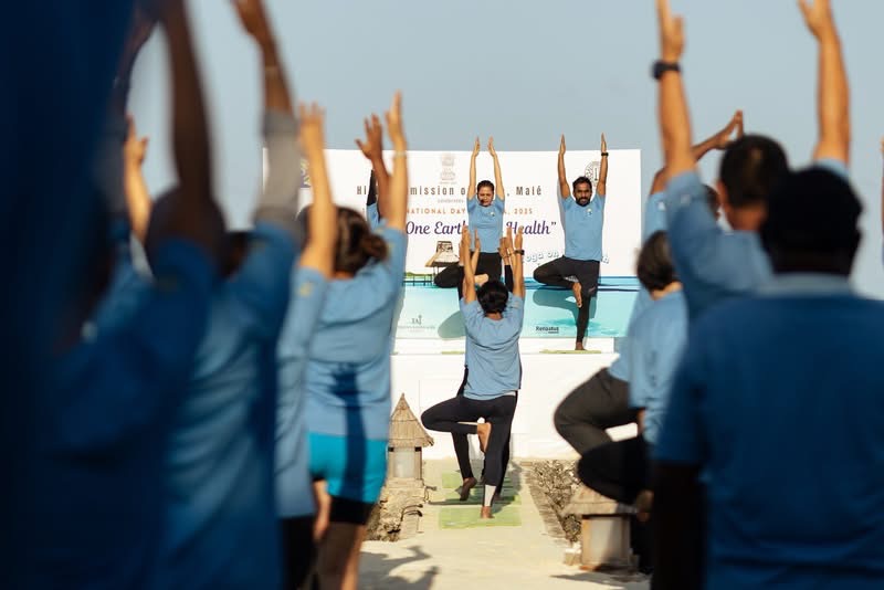 11 ވަނަ ބައިނަލްއަޤްވާމީ ޔޯގާ ދުވަސް ރާއްޖޭގައި 500 އަށްވުރެ ގިނަ ބައިވެރިންނާއެކު ފާހަގަކޮށްފި