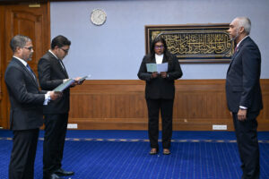 ސުޕްރީމް ކޯޓުގެ ފަނޑިޔާރުކަމުގެ މަޤާމަށް ޙަމީދު އާއި ސަލީމް ޢައްޔަންކުރައްވައިފި