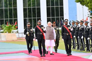 އިންޑިއާގެ ބޮޑުވަޒީރު މޯދީއަށް ރާއްޖެއިން ތާރީޚީ މަރުޙަބާއެއް!