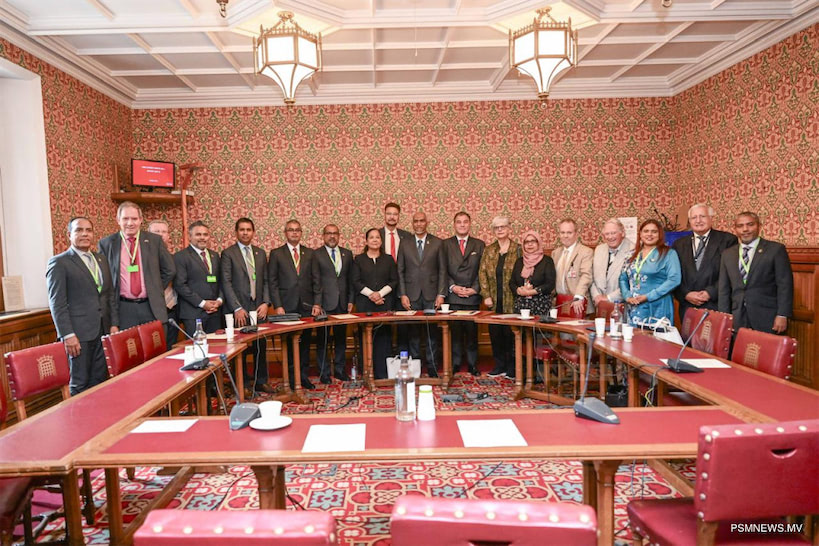 އޯލް ޕާޓީ ޕާލިމެންޓަރީ ގްރޫޕްގެ މެންބަރުންނާ ރައީސް ބައްދަލުކުރައްވައިފި