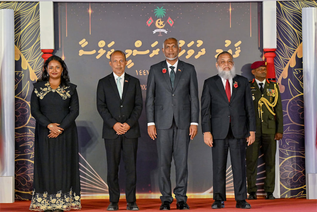 ސަރުކާރުން ދެއްވާ ޝަރަފުވެރިކަމުގެ ޤައުމީ އިނާމު 3 ބޭފުޅަކަށް އަދި ހިތްވަރު ދިނުމުގެ ޤައުމީ އިނާމު 9 ބޭފުޅަކަށާއި ކުންފުންޏަކަށް