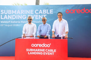 އުރީދޫން ރާއްޖޭގެ ފުރަތަމަ ރިސޯޓަކަށް ސަބްމެރިން ކޭބަލް ގުޅާލައިފި