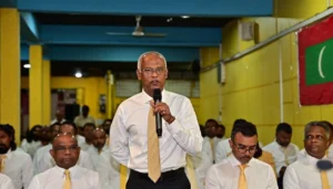 ފައްޔާޒު އެމްޑީޕީ ޗެއާޕާސަންކަމުން އިސްތިއުފާ ދެއްވުމާއެކު ރައީސް ޞާލިޙް ޝުކުރު ފައްޔާޒަށް
