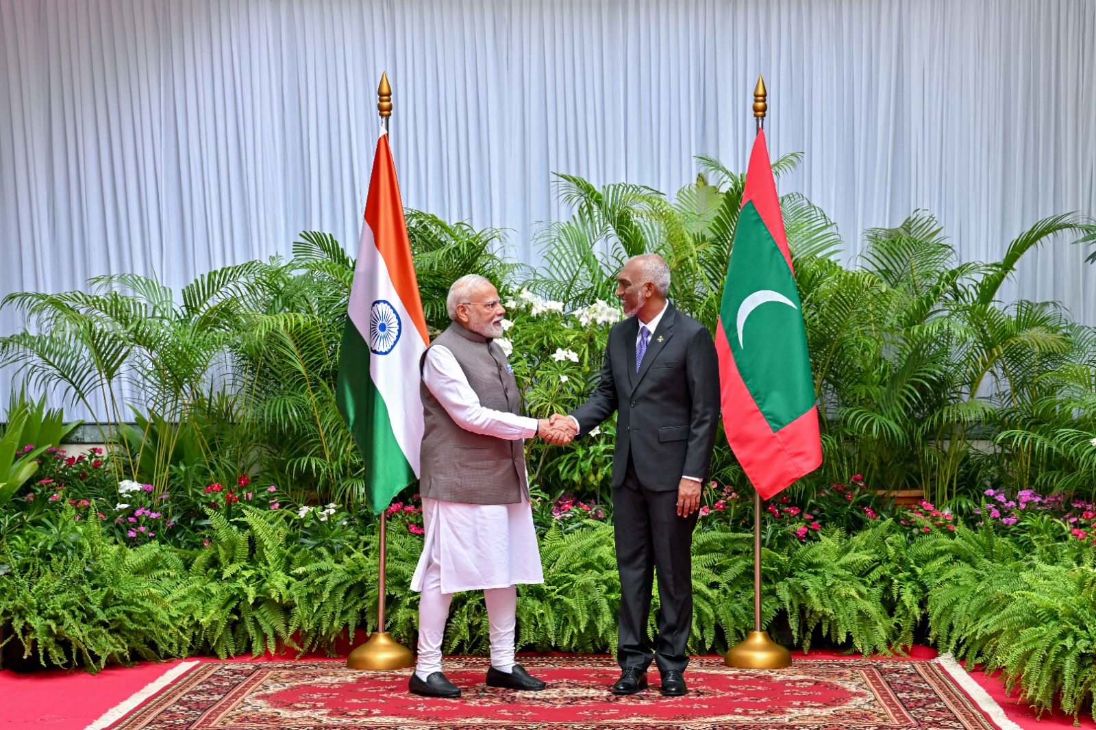 ރައީސް މޯދީއަށް އުފަންދުވަހުގެ ތަހުނިޔާ ފޮނުއްވައިފި