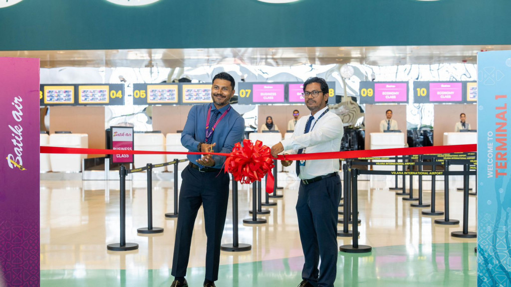 ބަޓިކް އެއާ އާއި ބެންކޮކް އެއާވޭސް ޓާމިނަލް 1 އިން ޚިދުމަތް ދޭން ފަށައިފި