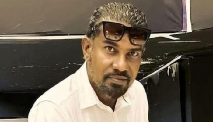 މުޒާހަރާގައި ހާޓްއެޓޭކް ޖެހުނު ރަސްލާނަށް ފަރުވާ ދެނީ