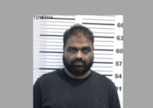 ވަގު ސިނގިރޭޓު މައްސަލާގައި ކަސްޓަމްސް ސުޕްރިންޓެންޑެންޓް ސަސްޕެންޑް ކޮށްފި