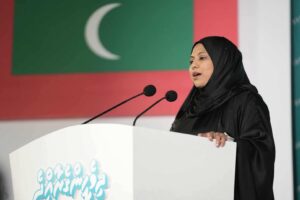 ރައީސް މުއިއްޒުއަކީ ދިވެހިން ބޭނުންވި ހަގީގީ ލީޑަރު: ހީނާ