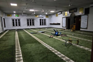 މިސްކިތްތަކަށް ގެއްލުން ދިނުމަކީ ޓެރަރިޒަމްގެ އަމަލެއް ކަމަށް ކަނޑައަޅަން ހުށަހެޅި ބިލު މަޖިލީހަށް ބަލައިގެންފި