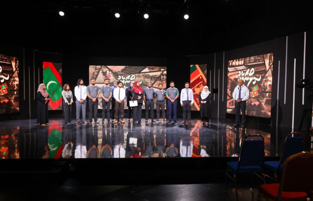 އެޗްޑީސީން "ސިލޯނާއެކު ދިވެހިން" ޓެލެތޯނަށް އެއް ލައްކަ ރުފިޔާ ހަދިޔާކޮށްފި