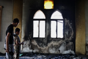 ހުޅަނގު އައްސޭރީގައި މިސްކިތަކަށް އިސްރާއީލް ވަޒަންވެރިން ހަމަލާދީ ރޯކޮށްލައިފި