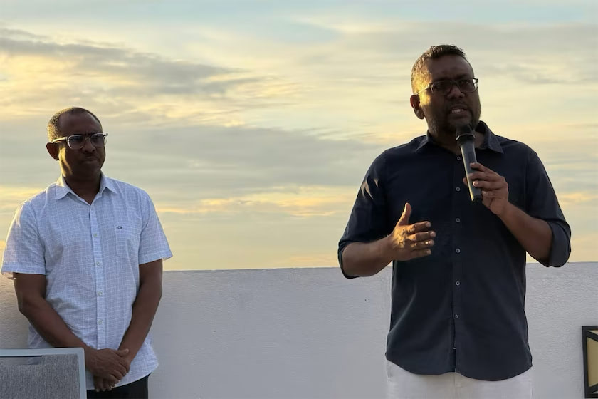 ފައްޔާޒްގެ ތާއީދު އަލީ އާޒިމަށް