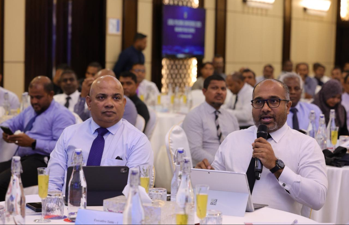 ނަތީޖާ ނުދެއްކޭ ފުލުހުންނަށް ވަޒީފާގައި ނުތިބެވޭނެ: މިނިސްޓަރު އިހުސާން