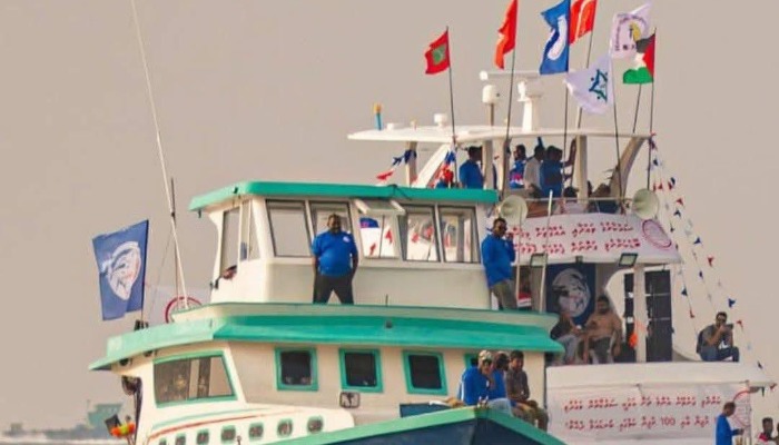 ބޮޑު ކަންނެލި މަސްވެރިންގެ މުޒާހަރާ ފުލުހުން ރޫޅާލައިފި