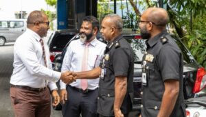 ޖަލުން ކުރާ ސްކޭމް ކޯލްތައް ރިޕޯޓްކުރަން އިލްތިމާސްކޮށްފި