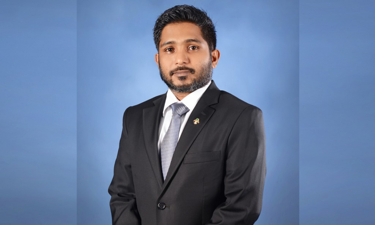 މަސްތުވާތަކެތީގެ މީހަކު ދޫކޮށްލި ގާޒީ ފާއިޒް ވަކިކުރަން ކޮމިޓީން ފާސްކޮށްފި