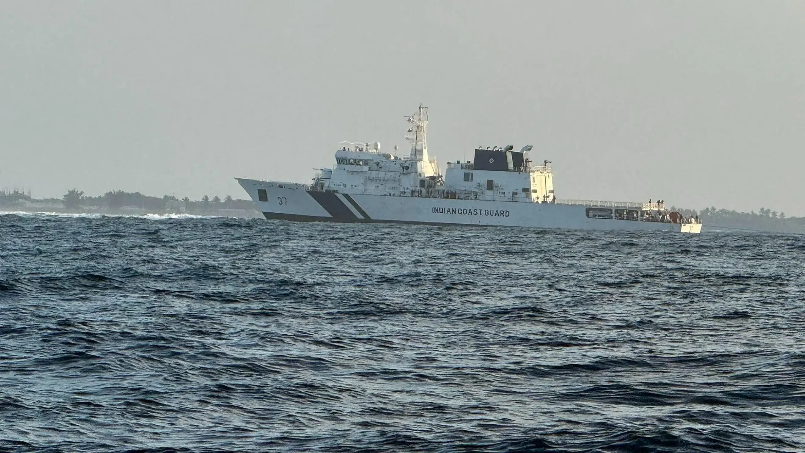 ގިލިލަންކަންފުށީ ފަރަށް އިންޑިއާގެ އަސްކަރީ އުޅަނދެއް އަރައިފި