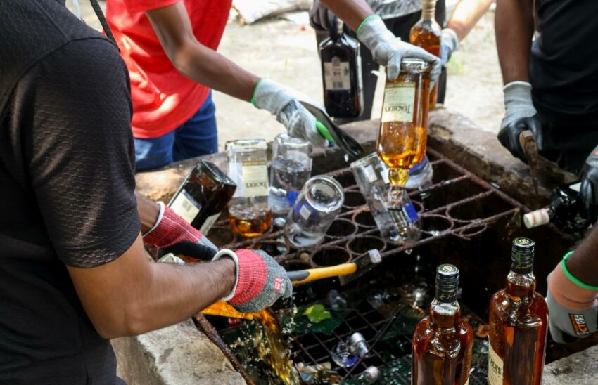 ފުލުހުންގެ ބެލުމުގެ ދަށުގައި ހުރި ގިނަ އަދަދެއްގެ ބަނގުރާ ދޫނިދޫގައި ނައްތާލައިފި