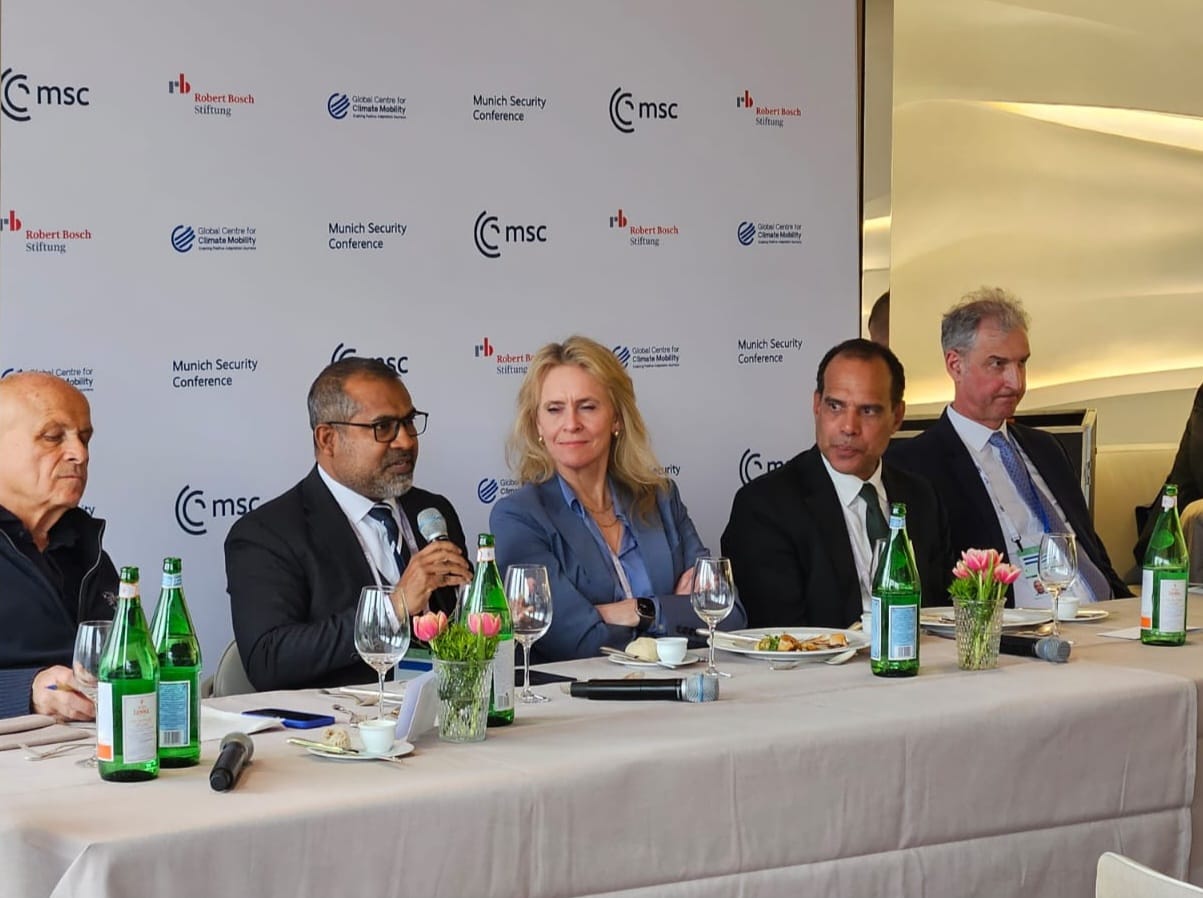 ކަނޑުގެ ލޮނުގަނޑު އުފުލުމަކީ ގައުމީ ސަލާމަތަށް ހުރި ސީދާ ނުރައްކަލެއް: ފޮރިން މިނިސްޓަރު