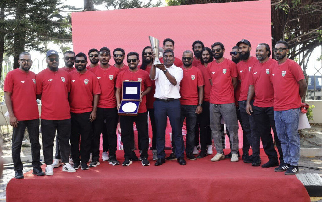 ސާފް ޗެމްޕިއަން ފުޓްސަލް ޓީމަށް އެސްޓީއޯއިން ރަތްދޫލައިގެ މަރުހަބާއެއް: ކުޅުންތެރިންނަށް ފައިސާގެ އިނާމު