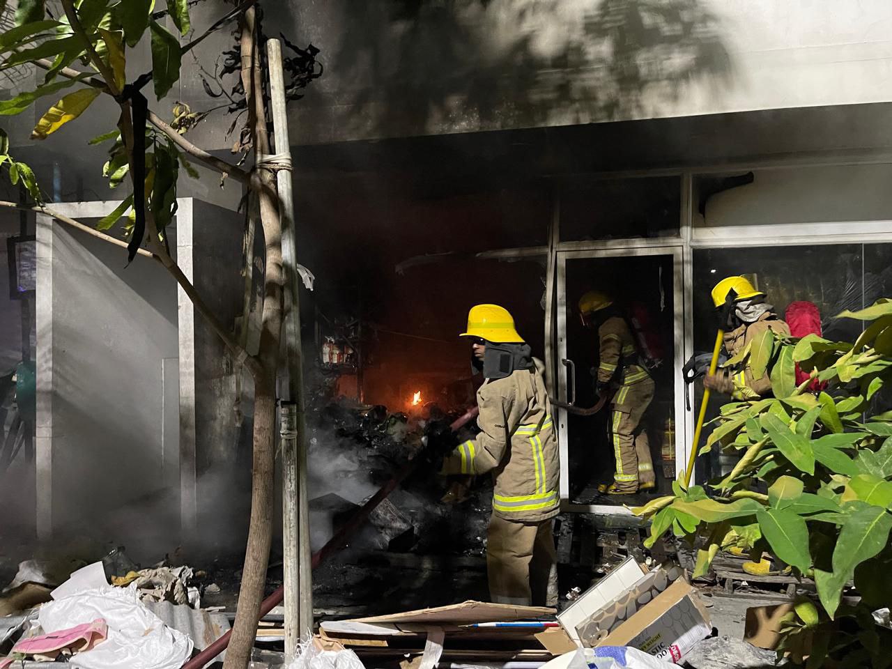 ހުޅުމާލޭ ގުދަނެއްގައި ރޯވެ އިމާރާތުން ކަރަންޓު ކެނޑުމުން 21 މީހަކަށް ވަގުތީ ބޯހިޔާވަހިކަން ދީފި