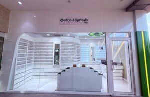 އަތޮޅު ތެރޭގައި ހުޅުވި ސަރުކާރުގެ ފުރަތަމަ އައިނު ފިހާރަ އާއި ކެތު ލެބް އައްޑޫގައި ރަސްމީކޮށް ހުޅުވައިފި