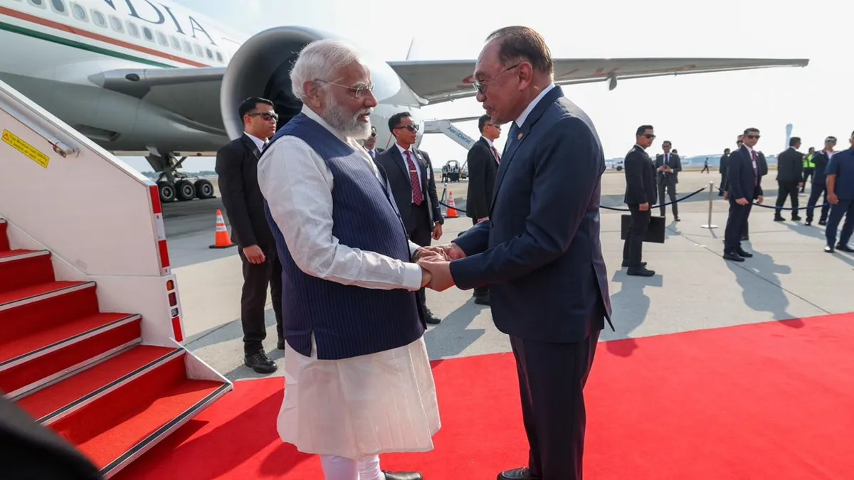 އިންޑިއާ-މެލޭޝިޔާ ގުޅުން ބަދަހިކުރެއްވުމަށް މޯދީ ކުއަލަލަމްޕޫރަށް؛ މަރުހަބާ ވިދާޅުވީ އަންވަރު