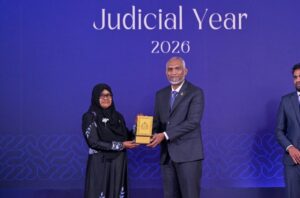 ޝަރުއީ ދާއިރާގައި ގިނަ ދުވަހު ޚިދުމަތްކުރެއްވި ބޭފުޅުންގެ އަގު ވަޒަންކޮށްފި