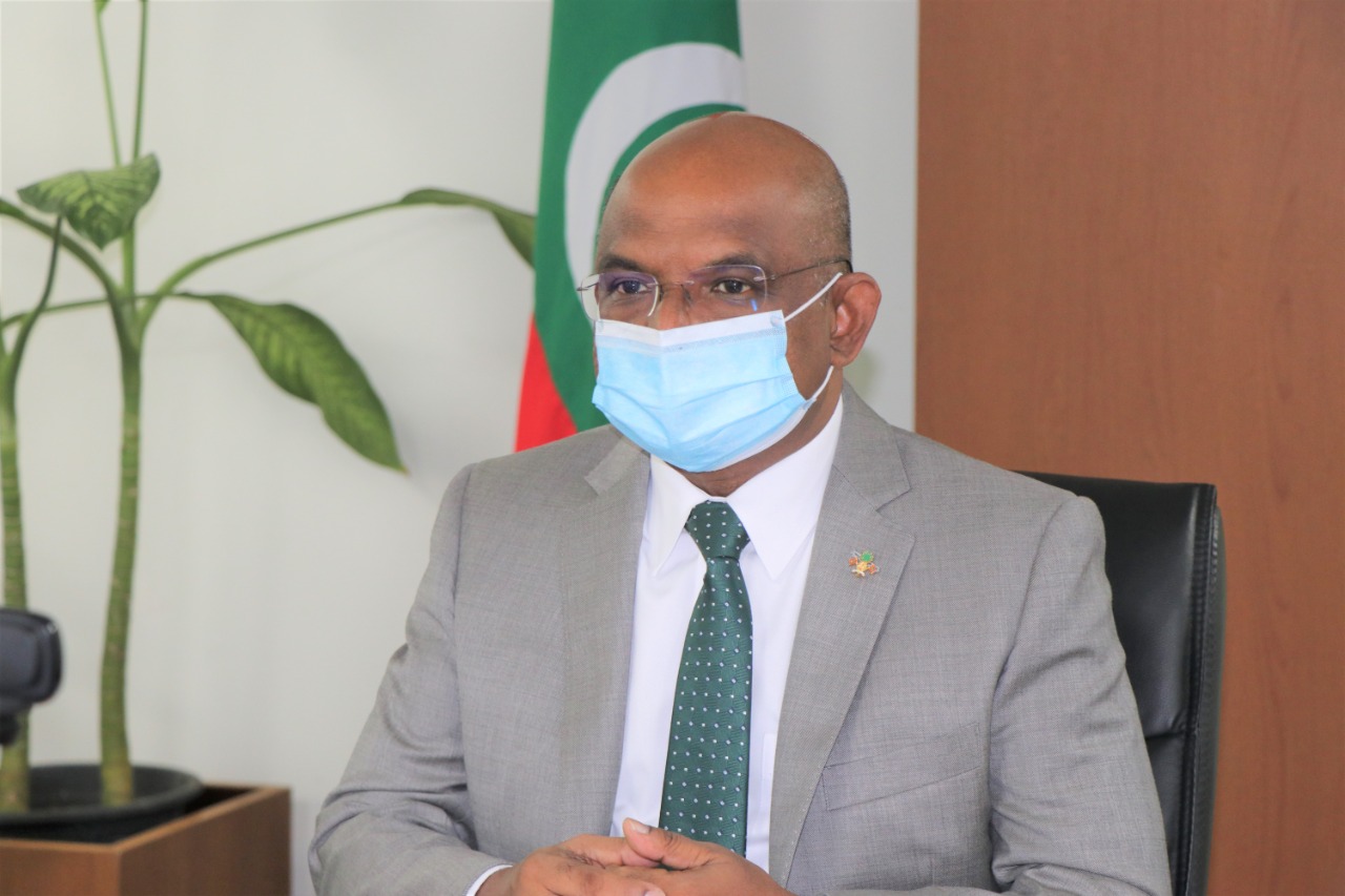 ޢަރަބި ގައުމުތަކާ އެކު އޮންނަ ގުޅުން ހަރުދަނާ ކުރުމަށް މިނިސްޓަރ ޝާހިދު މަޝްވަރާކުރައްވައިފި