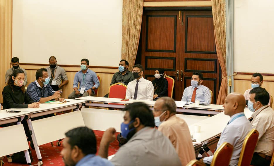 ވެންޓިލޭޓަރތަކުގެ މައްސަލާގައި މިނިސްޓަރ ހިމެނޭހެން 11 މީހެއްގެ މައްޗަށް ދައުވާކުރަން ފޮނުވައިފި