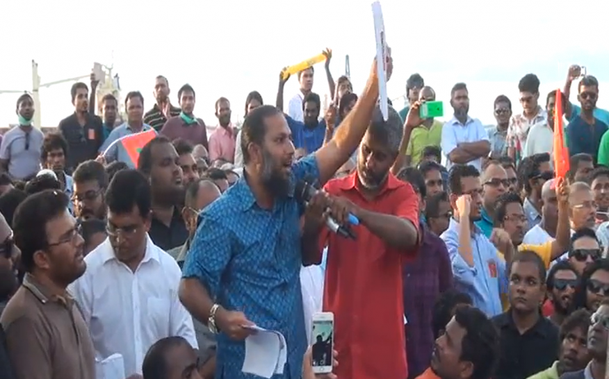 ރިޟްވާންގެ މަރާގުޅޭ ގޮތުން މޭޑޭގައި ދެއްކި ކަރުދާސްތައް ގެންދިޔައީ ކުރީސަރުކާރުން: އިމްރާން