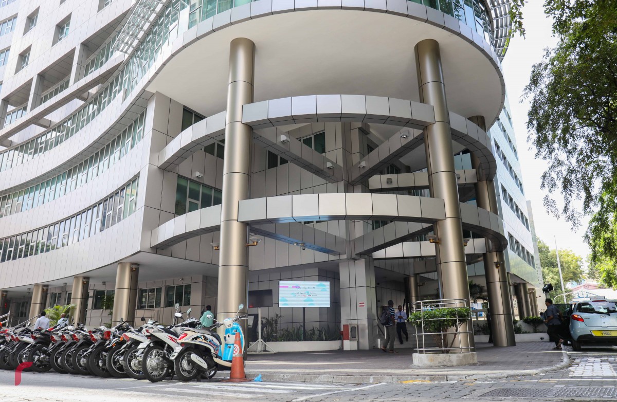 މުވައްޒަފެއް އޮފީހަށް ނިކުތުން މަނާކުރުމުން އެކަން އެންގުމަށް ސީއެސްސީ އިން އިލްތިމާސްކޮށްފި